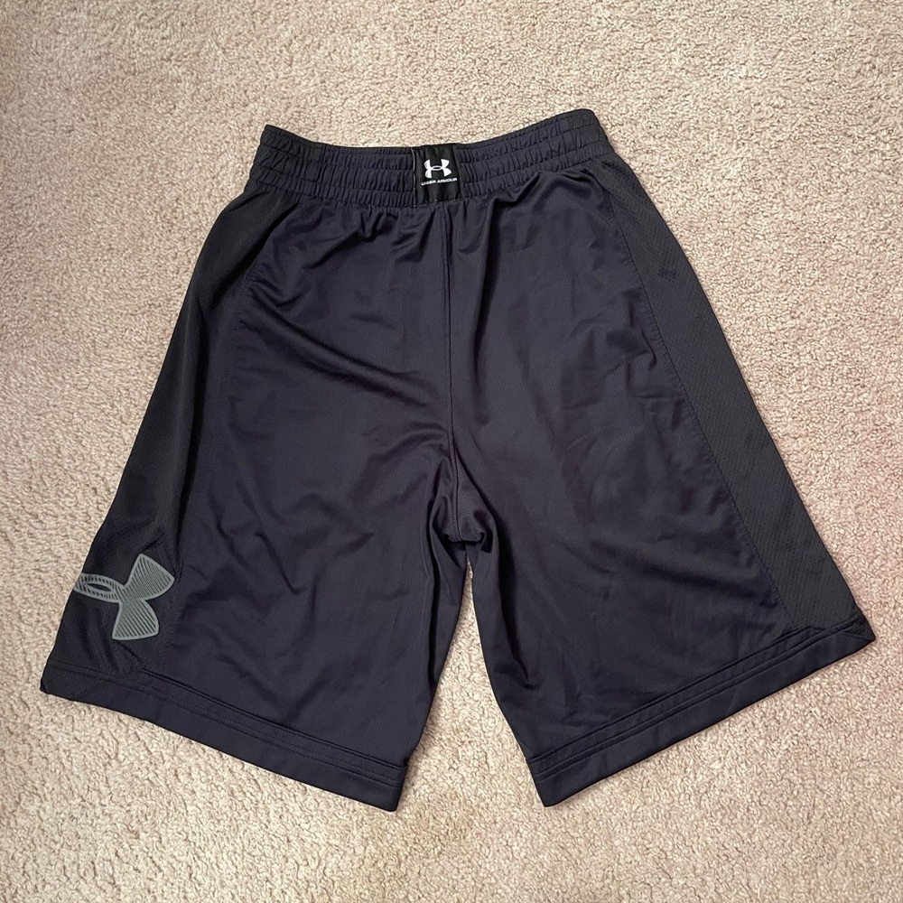 Under Armour athletic shorts in medium color black